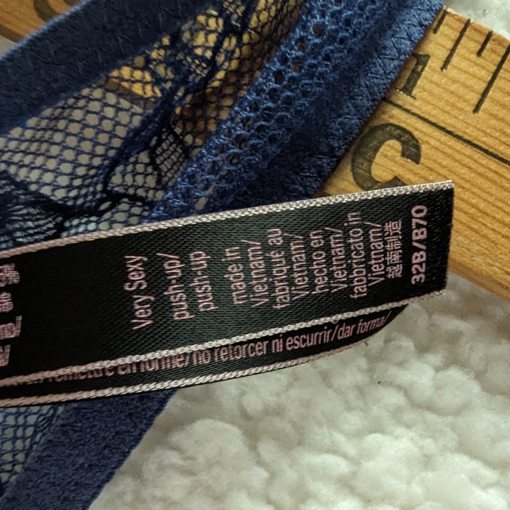 Victoria secret very sexy push up front closure blue with lace 32B - Picture 3 of 8